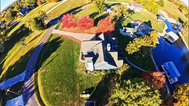 103 Lakeside Point, Gallatin, MO 64640