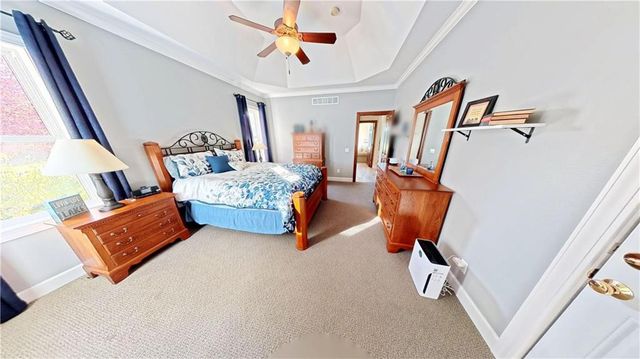 103 Lakeside Point, Gallatin, MO 64640