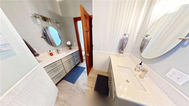 103 Lakeside Point, Gallatin, MO 64640