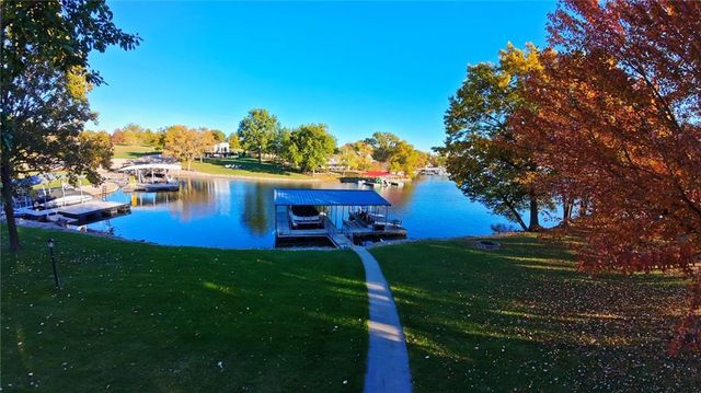 103 Lakeside Point, Gallatin, MO 64640