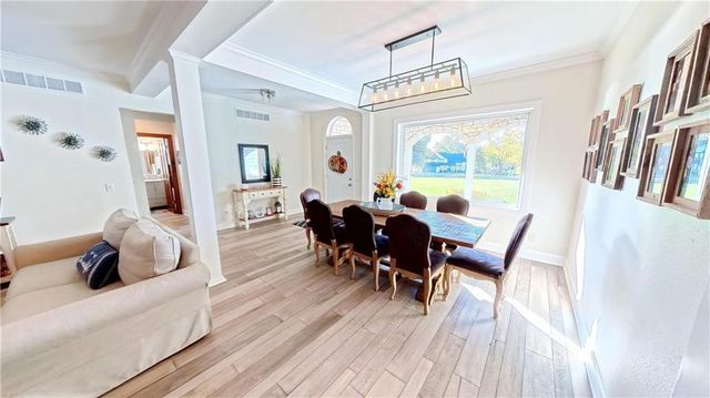 103 Lakeside Point, Gallatin, MO 64640