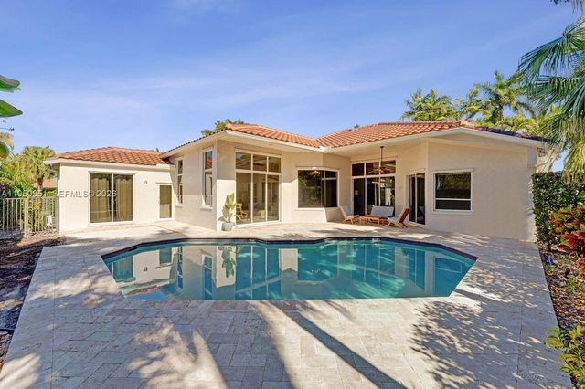 2533 Eagle Run Cir, Weston, FL 33327