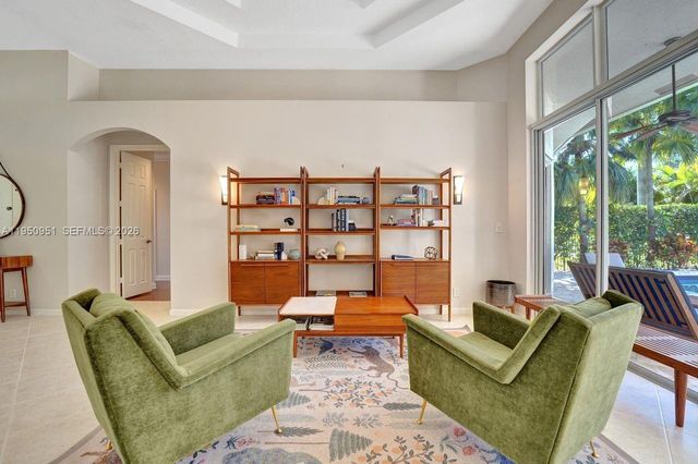 2533 Eagle Run Cir, Weston, FL 33327