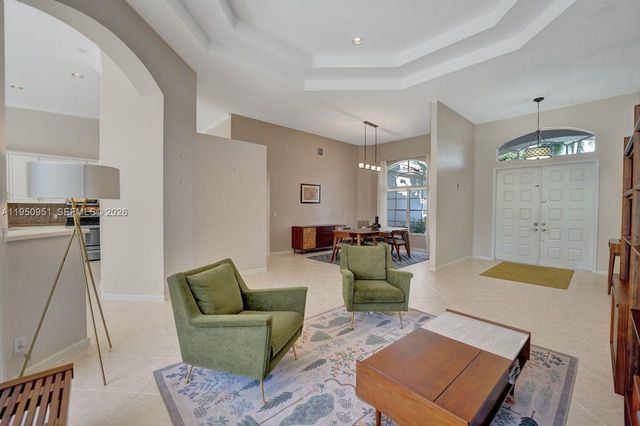 2533 Eagle Run Cir, Weston, FL 33327