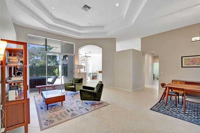 2533 Eagle Run Cir, Weston, FL 33327