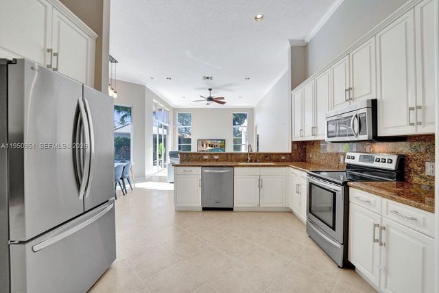 2533 Eagle Run Cir, Weston, FL 33327