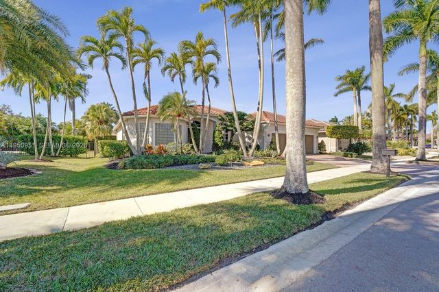 2533 Eagle Run Cir, Weston, FL 33327