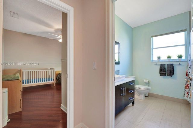 2533 Eagle Run Cir, Weston, FL 33327