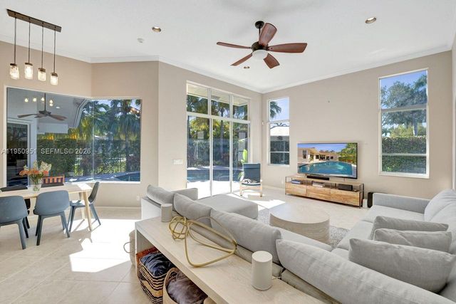 2533 Eagle Run Cir, Weston, FL 33327