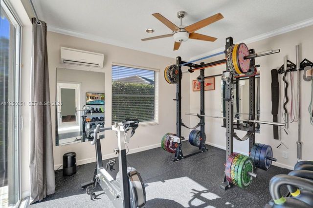 2533 Eagle Run Cir, Weston, FL 33327