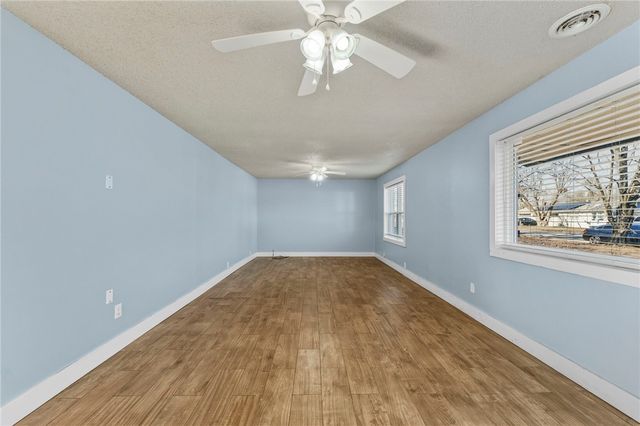 2326 Alpine Circle, Siloam Springs, AR 72761