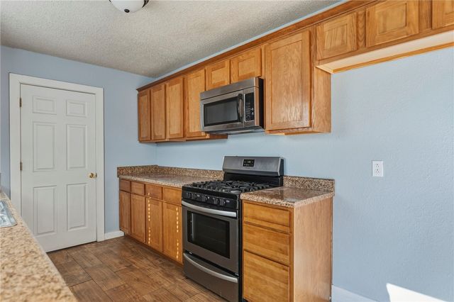 2326 Alpine Circle, Siloam Springs, AR 72761