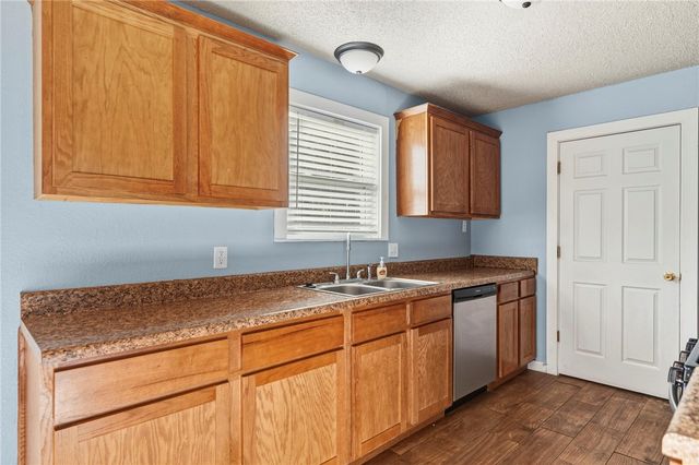 2326 Alpine Circle, Siloam Springs, AR 72761