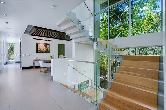 545 Sabal Palm, Key Biscayne, FL 33149