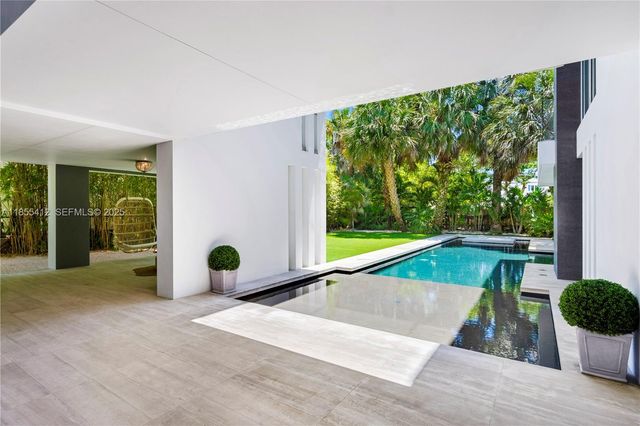 545 Sabal Palm, Key Biscayne, FL 33149