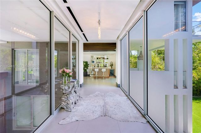 545 Sabal Palm, Key Biscayne, FL 33149
