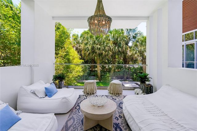 545 Sabal Palm, Key Biscayne, FL 33149