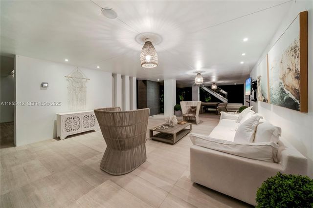 545 Sabal Palm, Key Biscayne, FL 33149