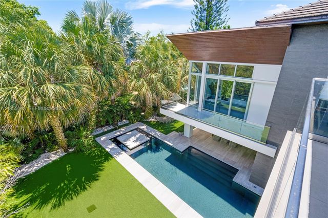 545 Sabal Palm, Key Biscayne, FL 33149