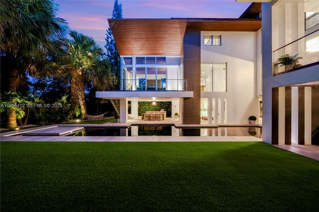 545 Sabal Palm, Key Biscayne, FL 33149