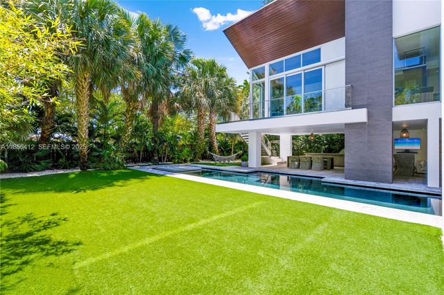 545 Sabal Palm, Key Biscayne, FL 33149