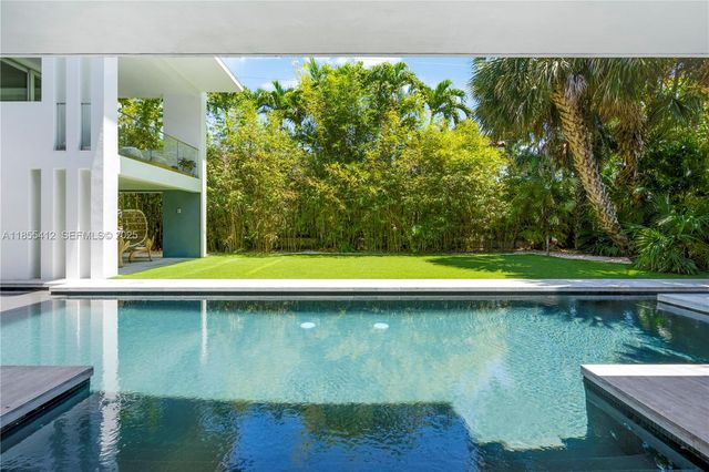 545 Sabal Palm, Key Biscayne, FL 33149