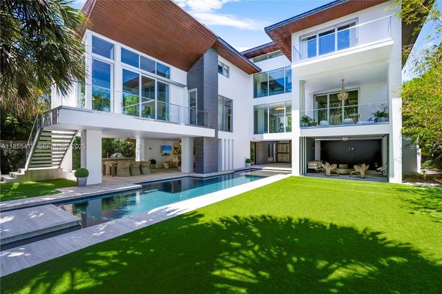 545 Sabal Palm, Key Biscayne, FL 33149