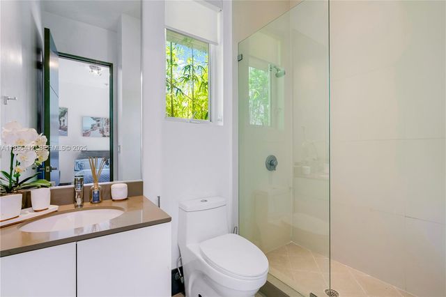 545 Sabal Palm, Key Biscayne, FL 33149