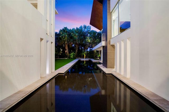 545 Sabal Palm, Key Biscayne, FL 33149