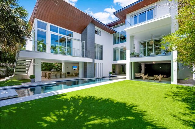 545 Sabal Palm, Key Biscayne, FL 33149