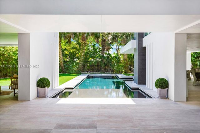 545 Sabal Palm, Key Biscayne, FL 33149