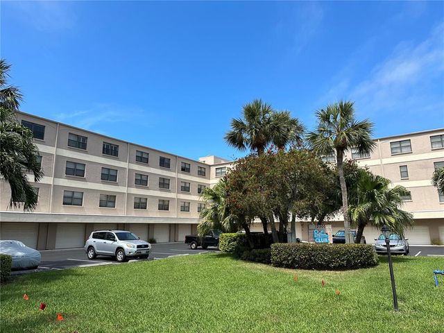 12500 CAPRI CIR N 401, Treasure Island, FL 33706