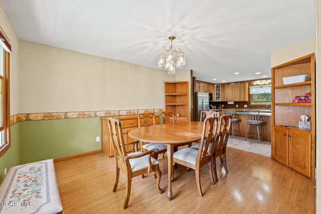 8330 Monclova Road, Monclova, OH 43542