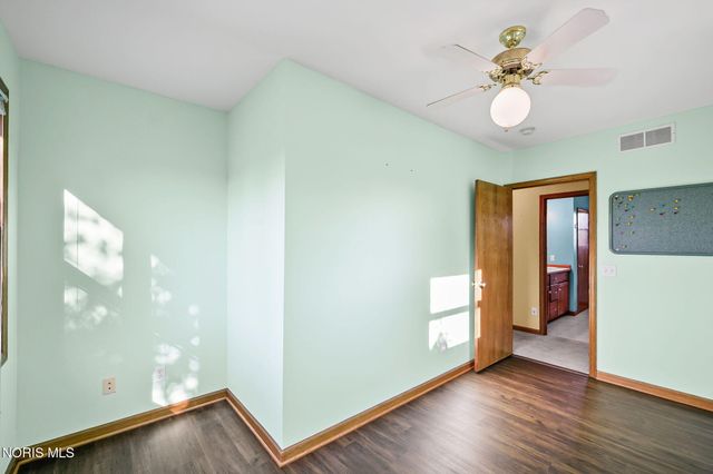 8330 Monclova Road, Monclova, OH 43542