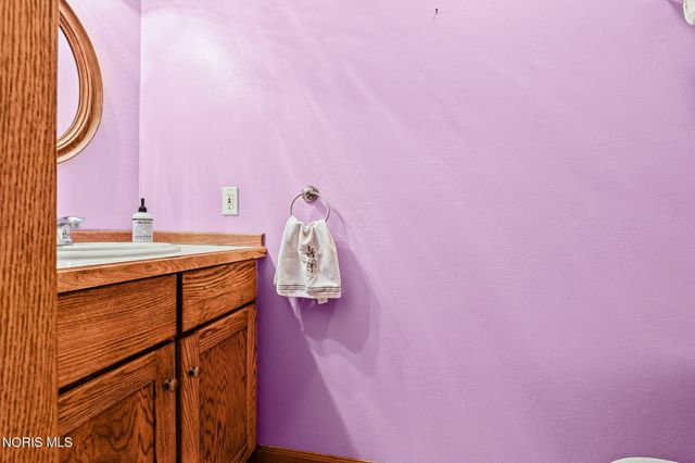 8330 Monclova Road, Monclova, OH 43542