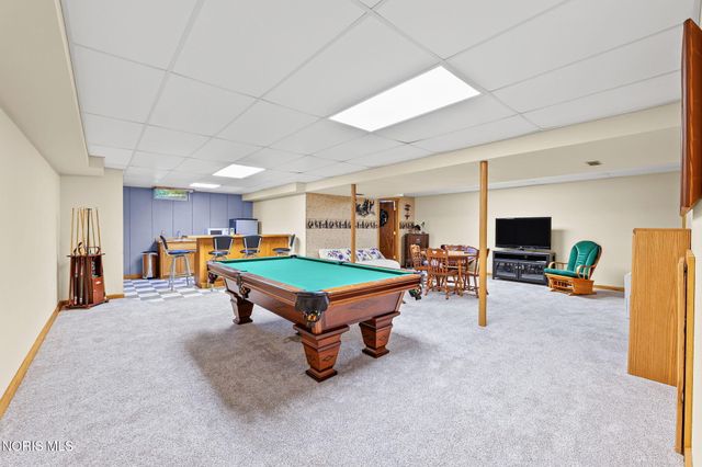 8330 Monclova Road, Monclova, OH 43542