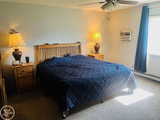 606 N 6th Street, St Clair, MI 48079