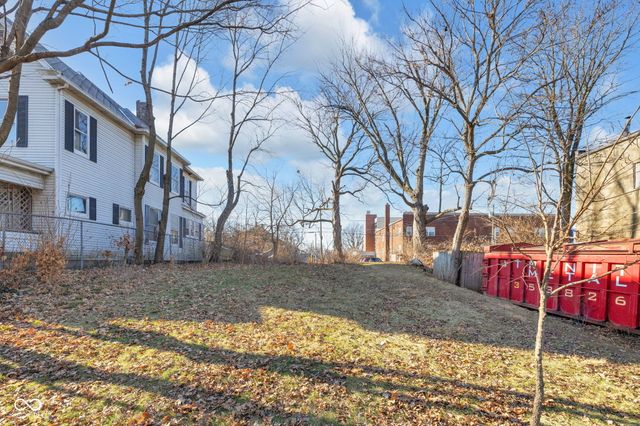 2225 E 10th Street, Indianapolis, IN 46201