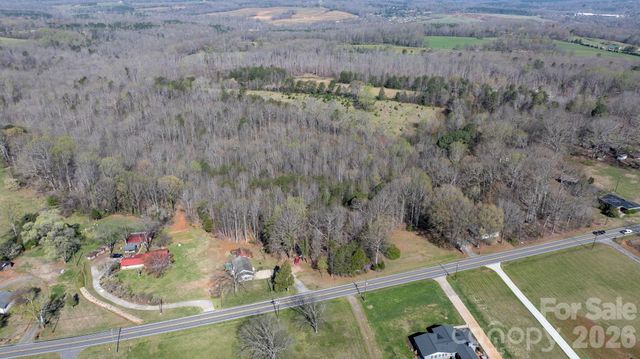 4876 E Nc 10 Highway, Catawba, NC 28609