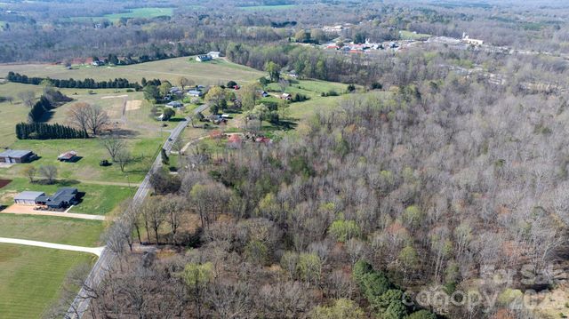 4876 E Nc 10 Highway, Catawba, NC 28609