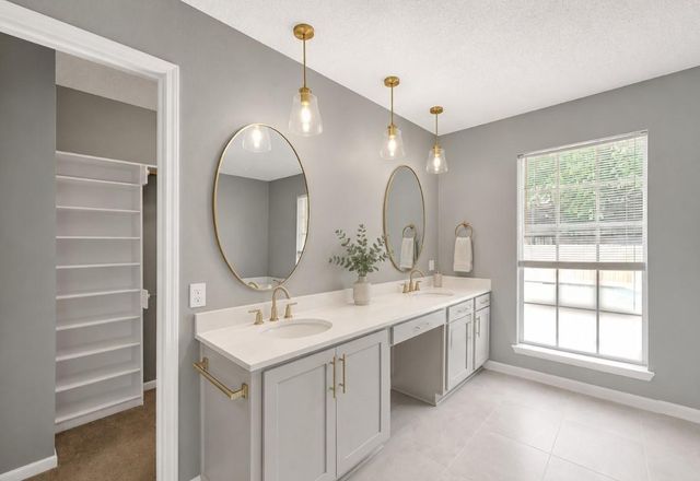 80 Eagle Rock Circle, The Woodlands, TX 77381