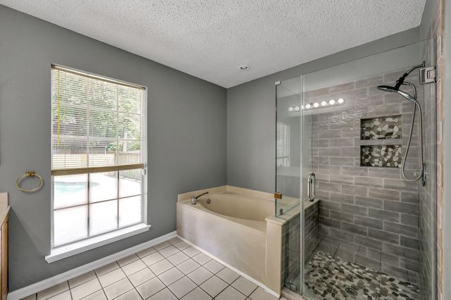 80 Eagle Rock Circle, The Woodlands, TX 77381