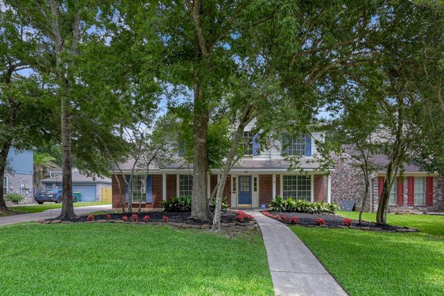 80 Eagle Rock Circle, The Woodlands, TX 77381