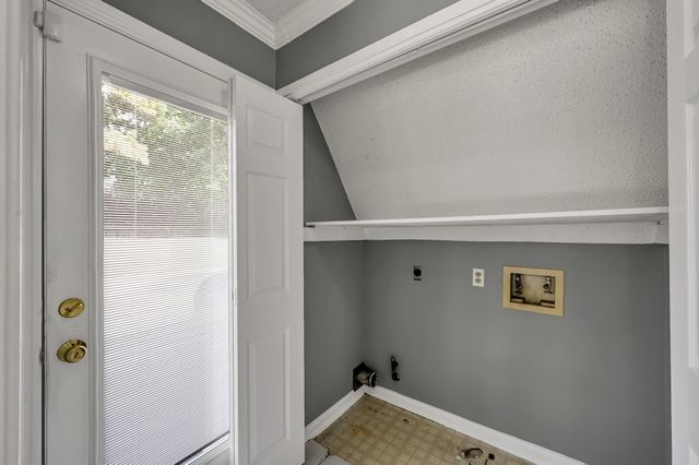 80 Eagle Rock Circle, The Woodlands, TX 77381