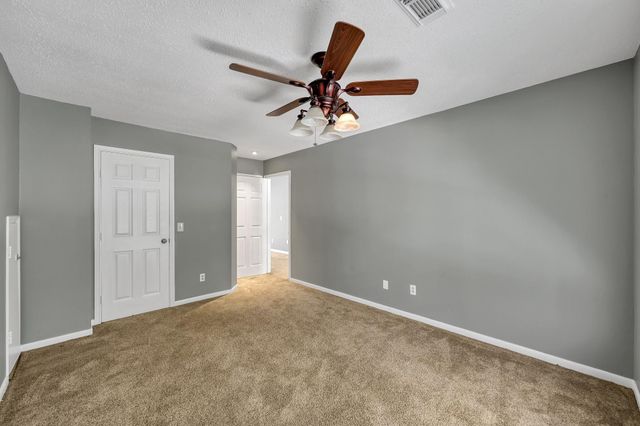 80 Eagle Rock Circle, The Woodlands, TX 77381
