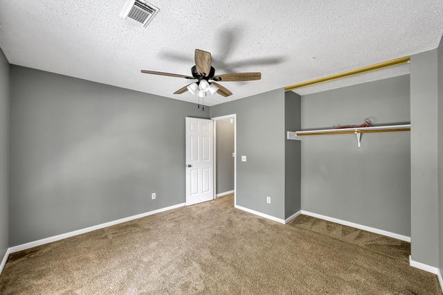 80 Eagle Rock Circle, The Woodlands, TX 77381