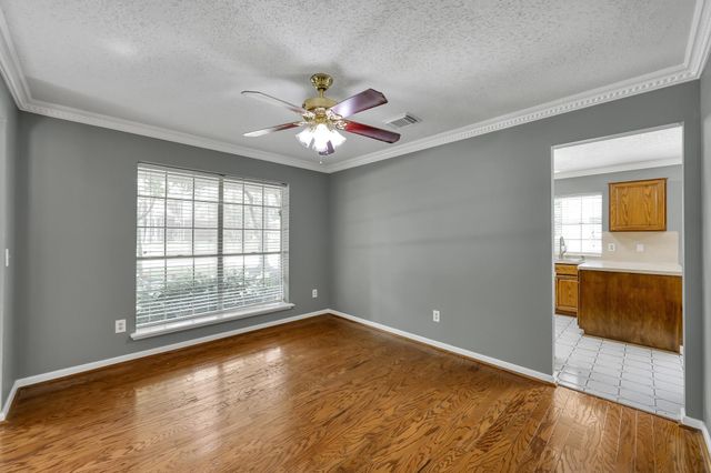 80 Eagle Rock Circle, The Woodlands, TX 77381