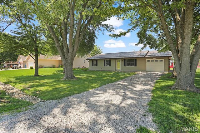 1054 Catalina Drive, Edwardsville, IL 62025