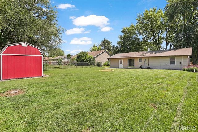 1054 Catalina Drive, Edwardsville, IL 62025