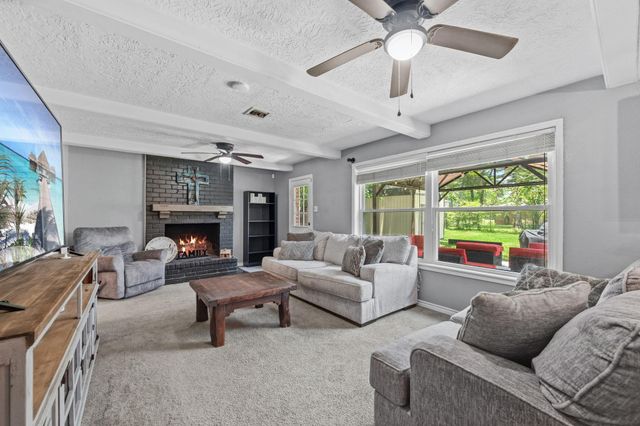1902 Indian Shores Road, Crosby, TX 77532